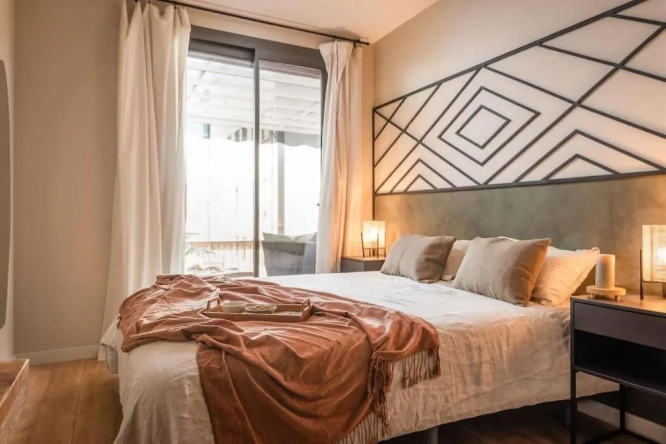 Lulua - 2 Bedrooms In Eixample Dreta Barcelona Spain