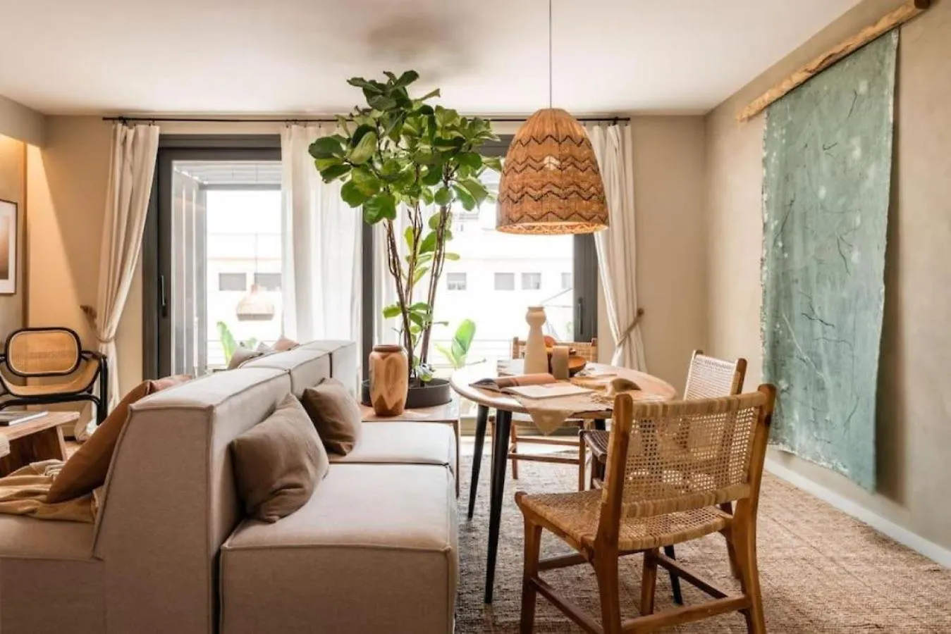 Lulua - 2 Bedrooms In Eixample Dreta Barcelona Apartment