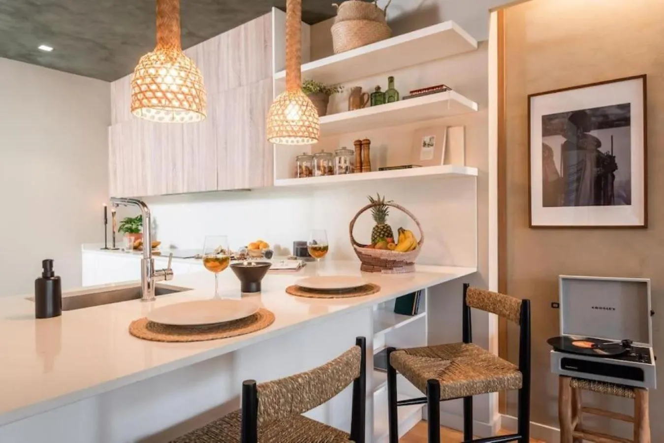 Apartment Lulua - 2 Bedrooms In Eixample Dreta Barcelona