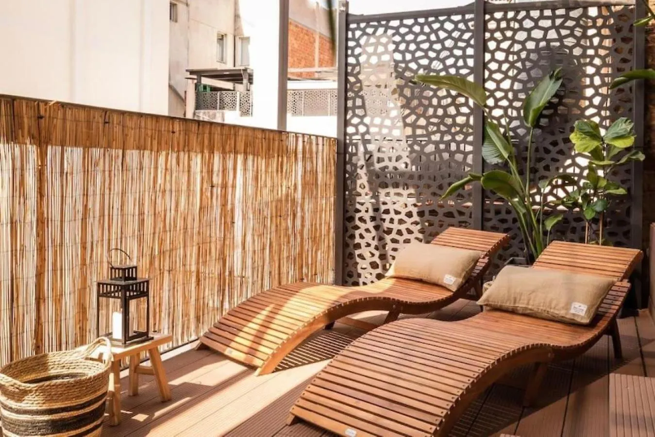Lulua - 2 Bedrooms In Eixample Dreta Barcelona 0*,